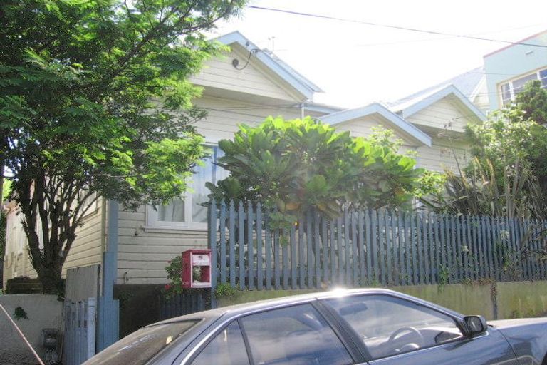 Photo of property in 5 Paterson Street, Mount Victoria, Wellington, 6011