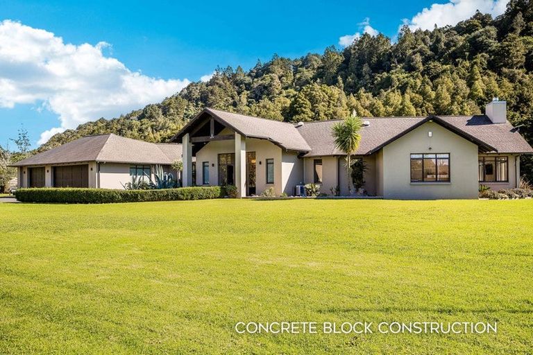 Photo of property in 131b Waitoki Road, Waitoki, Kaukapakapa, 0871