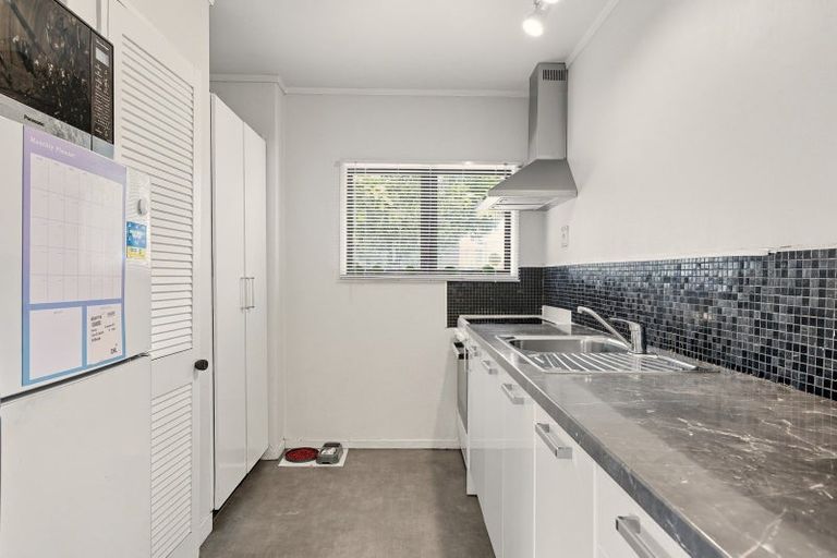 Photo of property in 2/569 Maunganui Road, Mount Maunganui, 3116