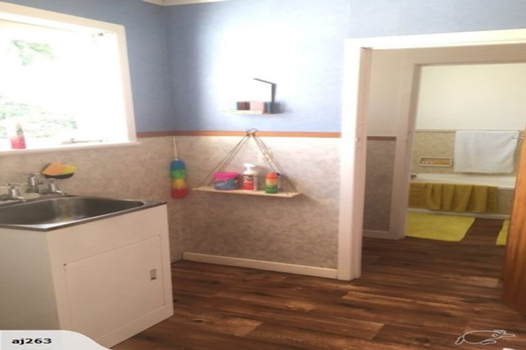 Photo of property in 2 Red Hill Road, Red Hill, Papakura, 2110