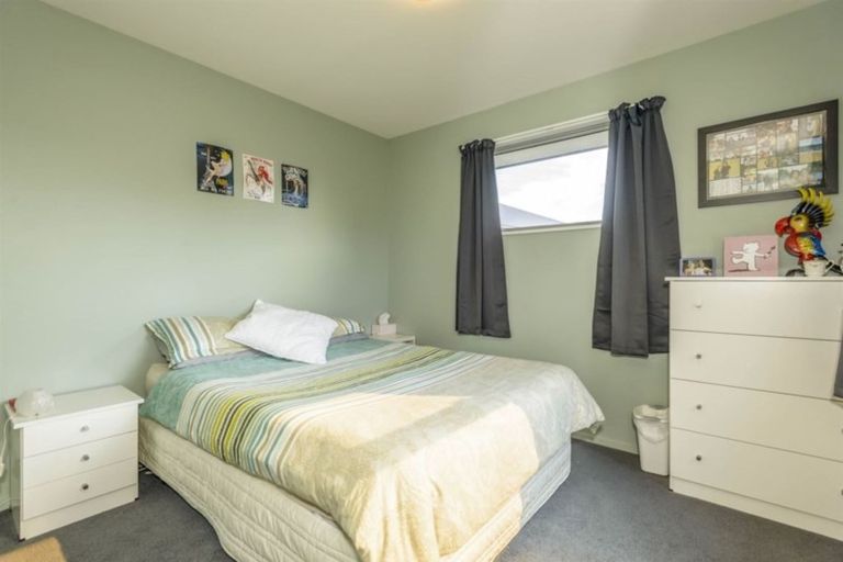 Photo of property in 15 Foresters Crescent, Parklands, Christchurch, 8083