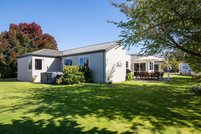 Photo of property in 23 Orchard Street, Clyde, 9330