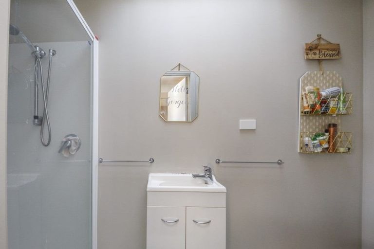 Photo of property in 40 Pencarrow Street, Highbury, Palmerston North, 4412