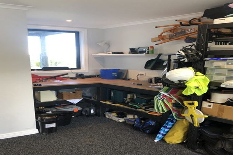 Photo of property in 50b Rangatira Road, Beach Haven, Auckland, 0626