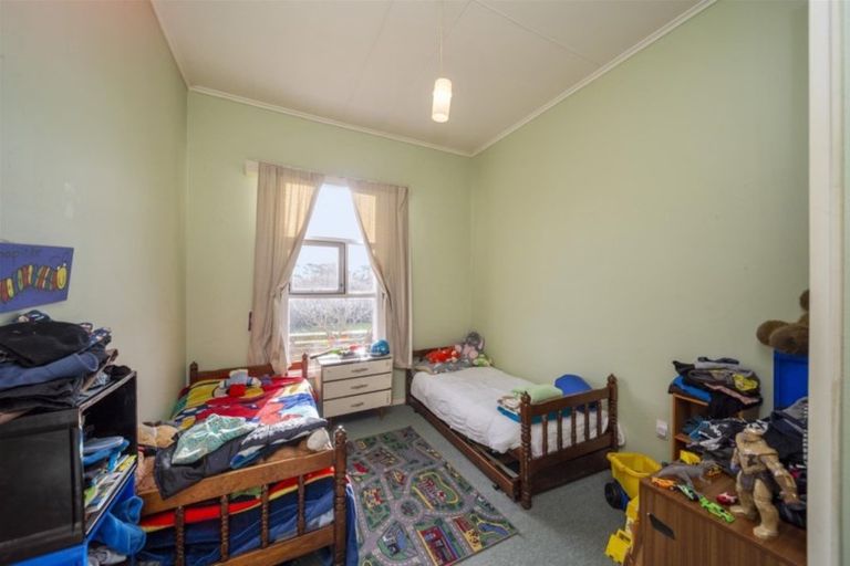 Photo of property in 262 South Road, Hawera, 4610