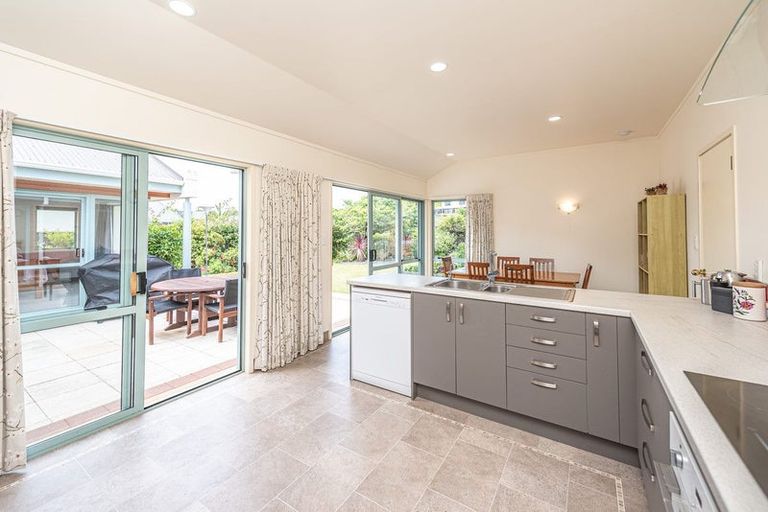 Photo of property in 17 Norfolk Drive, Otamatea, Whanganui, 4500