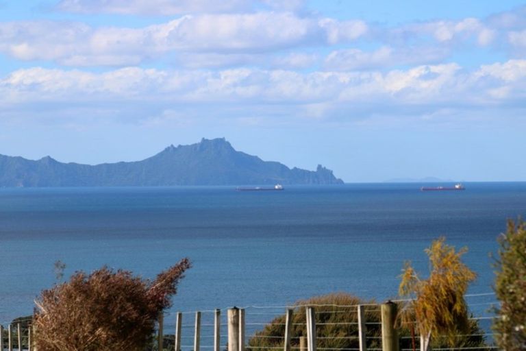 Photo of property in 38 The Crescent, Langs Beach, Waipu, 0582