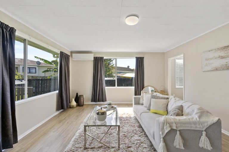 Photo of property in 39 Court Town Close, Mangere, Auckland, 2022