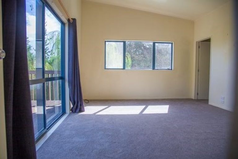 Photo of property in 215 Spur Road, Stillwater, Silverdale, 0993