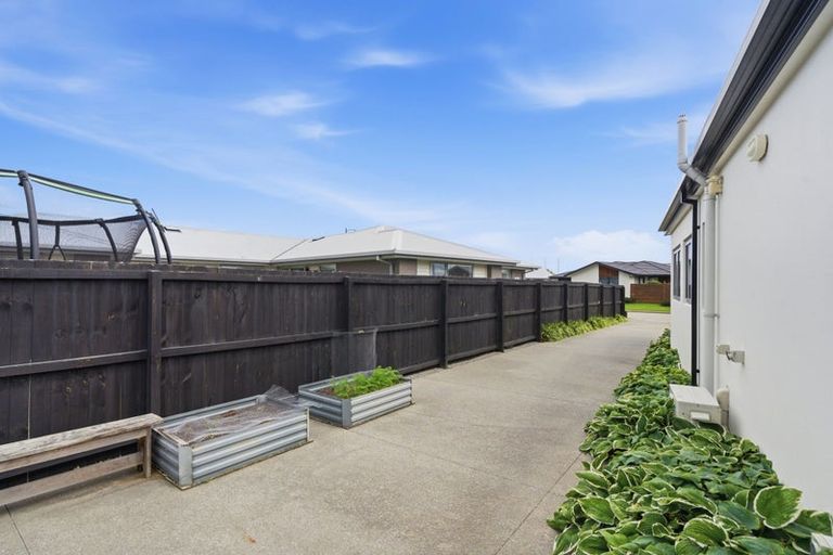 Photo of property in 36 Rannoch Drive, Broomfield, Christchurch, 8042