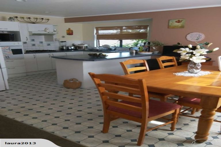 Photo of property in 64a Ridge Road, Howick, Auckland, 2014