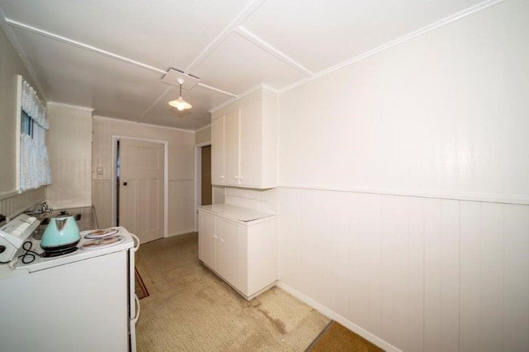 Photo of property in 6 Laurent Vc Street, Hawera, 4610