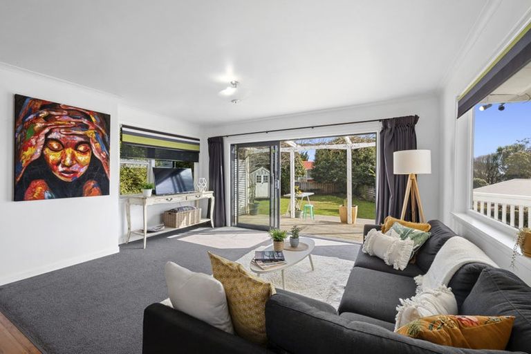 Photo of property in 18 Doralto Road, Frankleigh Park, New Plymouth, 4310