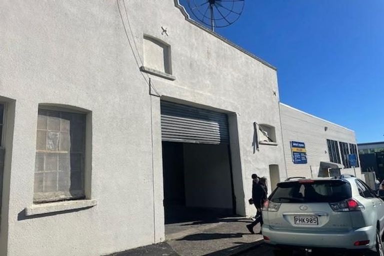 Photo of property in 14 Virginia Avenue, Broad Bay, Dunedin, 9014