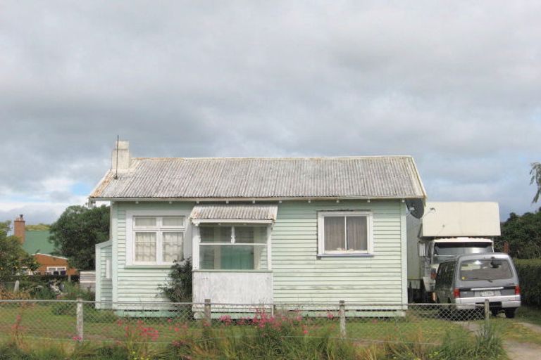 Photo of property in 3 Resolution Street, Tolaga Bay, 4077