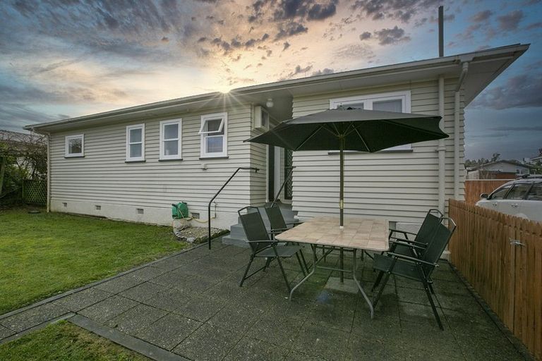 Photo of property in 22 Kitchener Street, Lansdowne, Masterton, 5810