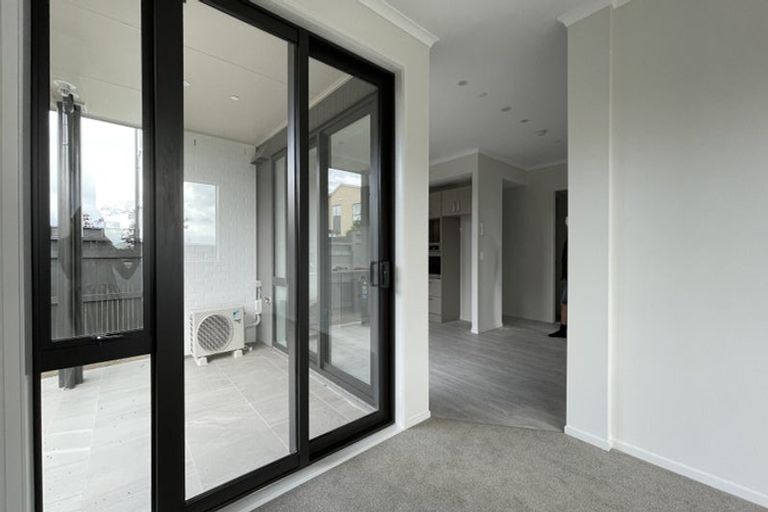 Photo of property in 3/96 Clark Road, Hobsonville, Auckland, 0616