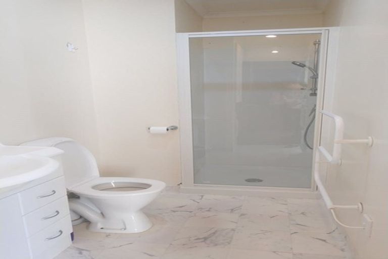 Photo of property in Terrace Heights Apartments, 14a/163 The Terrace, Wellington Central, Wellington, 6011