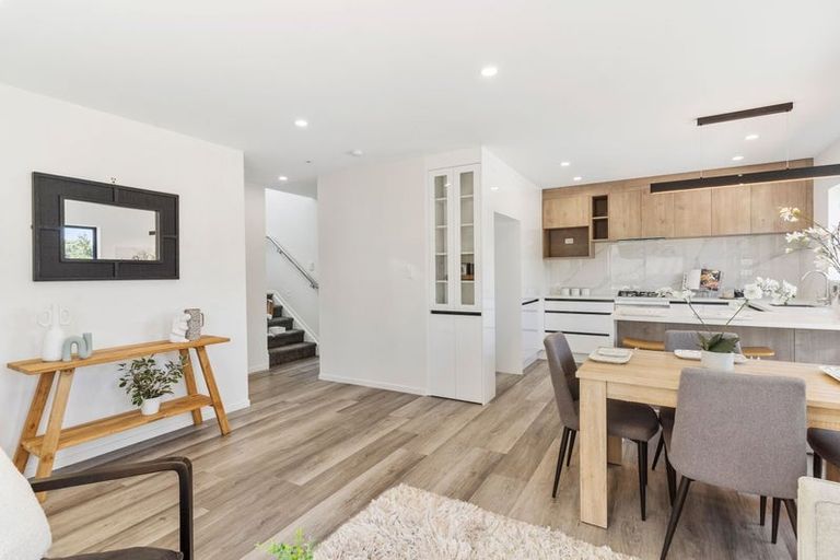 Photo of property in 3/156 Coxhead Road, Wattle Downs, Auckland, 2103