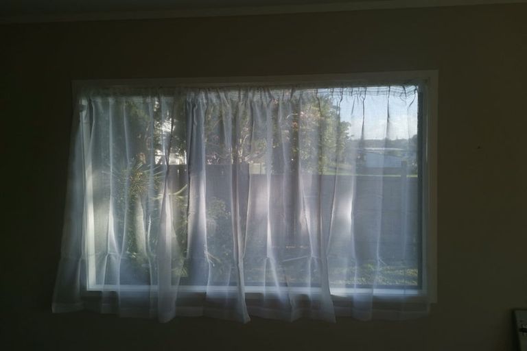 Photo of property in 6 Northall Road, New Lynn, Auckland, 0600