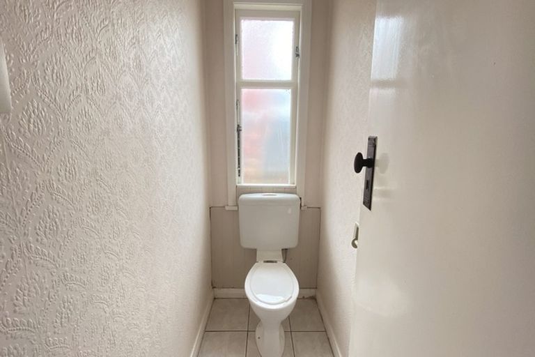 Photo of property in 103 Bolton Street, Blockhouse Bay, Auckland, 0600