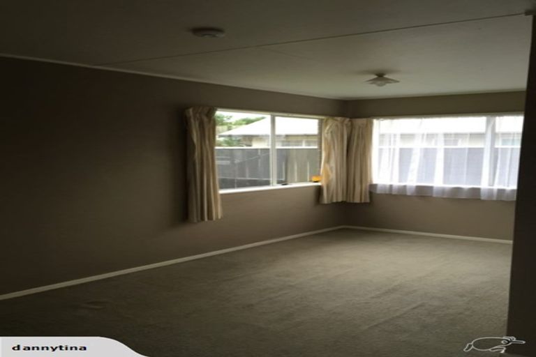 Photo of property in 42 Acacia Street, Kelvin Grove, Palmerston North, 4414