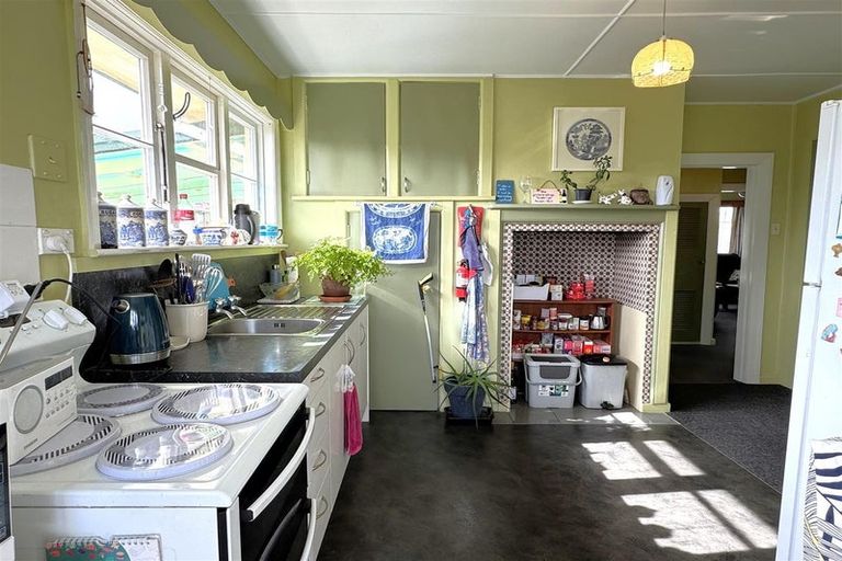 Photo of property in 18 Ashmore Avenue, Cobden, Greymouth, 7802