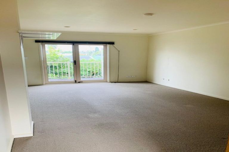 Photo of property in 6/4 Keeling Road, Henderson, Auckland, 0612