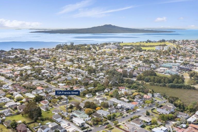 Photo of property in 72a Francis Street, Hauraki, Auckland, 0622