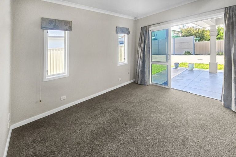 Photo of property in 10a Waterhouse Street, Taradale, Napier, 4112
