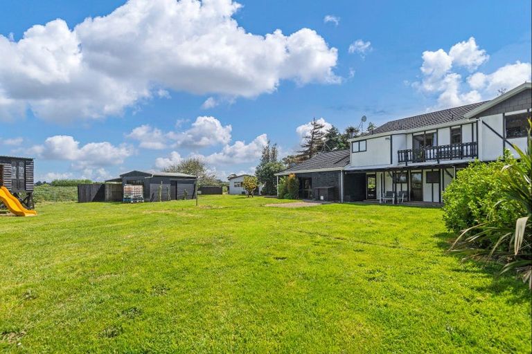 Photo of property in 982 Rongotea Road, Rongotea, Palmerston North, 4476