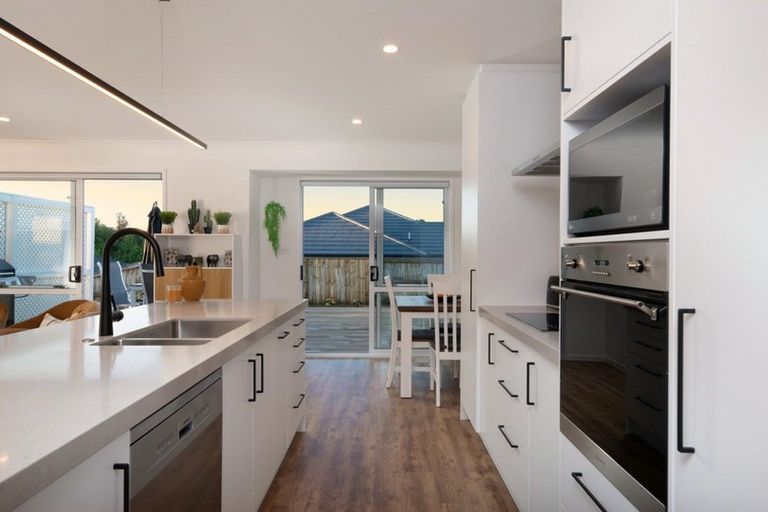 Photo of property in 6 Melonette Way, Ohauiti, Tauranga, 3112