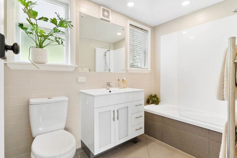 Photo of property in 52 Reihana Street, Orakei, Auckland, 1071