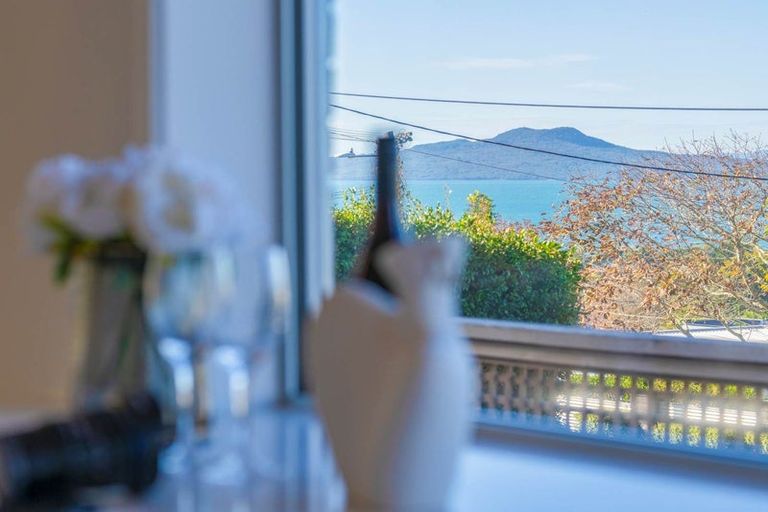 Photo of property in 1/17 Jellicoe Road, Murrays Bay, Auckland, 0630