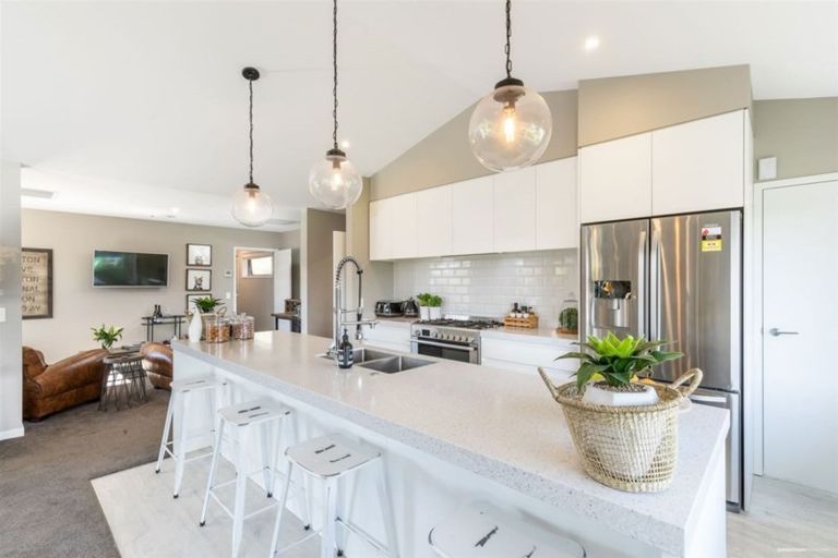 Photo of property in 10 Ashenhurst Way, Lower Shotover, Queenstown, 9304