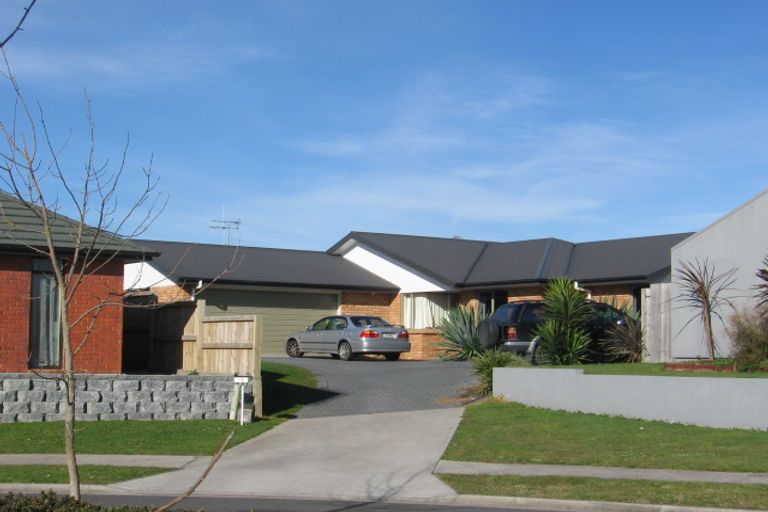 Photo of property in 15 Cumbria Way, Hamilton East, Hamilton, 3216