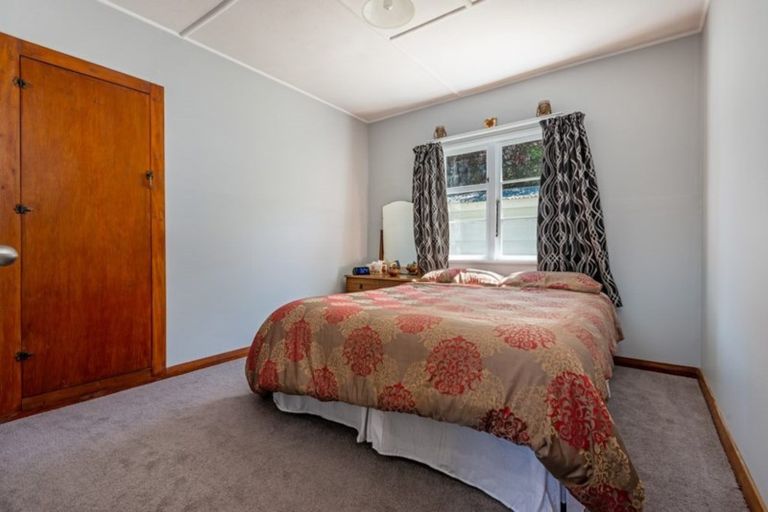 Photo of property in 409 Foxton Shannon Road, Foxton, 4893