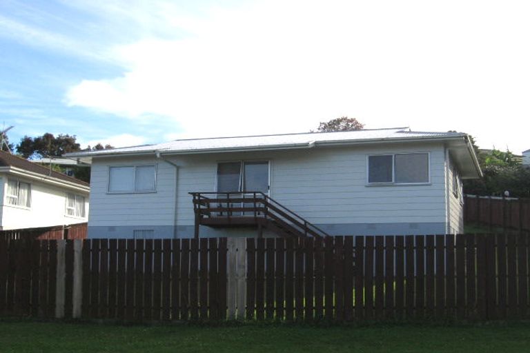 Photo of property in 7 Mile Place, Henderson, Auckland, 0612