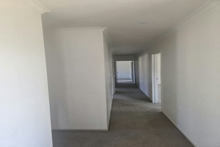 Photo of property in 49b Cambridge Terrace, Papatoetoe, Auckland, 2025