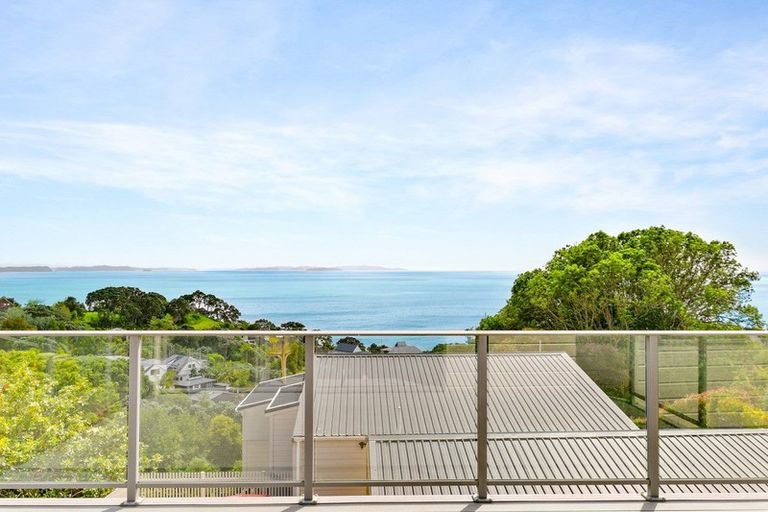 Photo of property in 1/272 Whangaparaoa Road, Red Beach, 0932