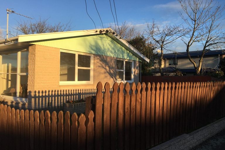 Photo of property in 1/98 Mathesons Road, Phillipstown, Christchurch, 8011