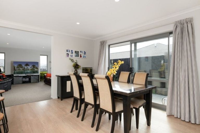 Photo of property in 43 Benmore Crescent, Pyes Pa, Tauranga, 3112