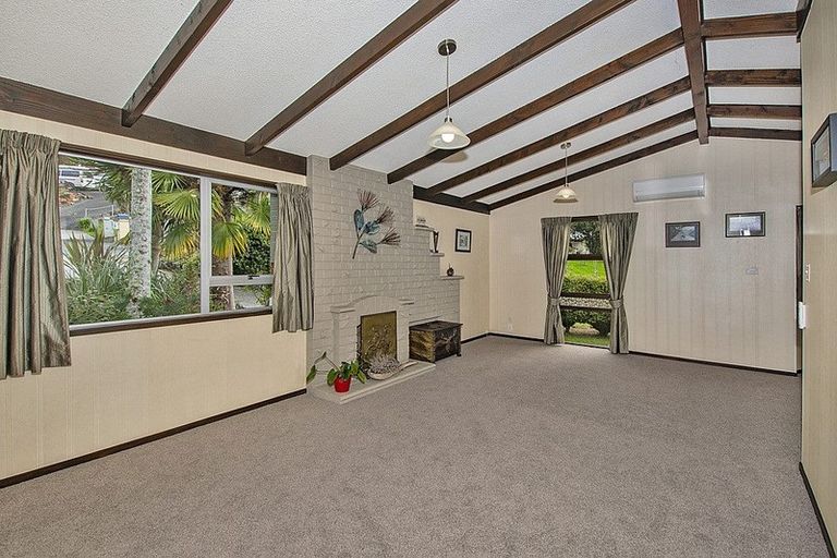 Photo of property in 16 Rugby Place, Te Kamo, Whangarei, 0112