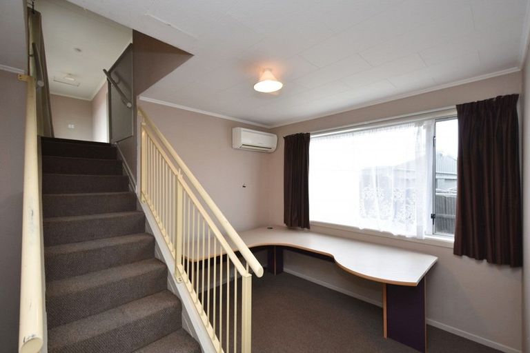 Photo of property in 10 Robert Street, Otatara, Invercargill, 9879