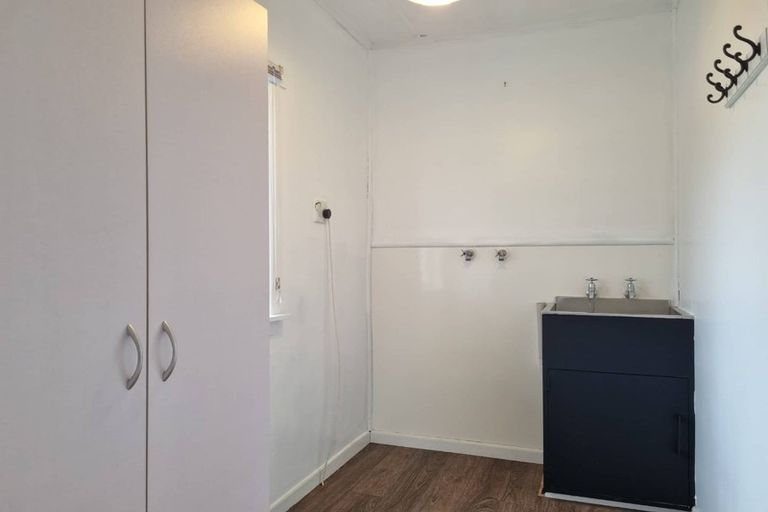 Photo of property in 93 Broadway, Waitara, 4320