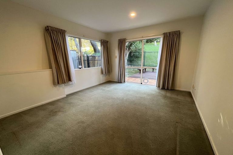 Photo of property in 2/288 Sunset Road, Windsor Park, Auckland, 0632