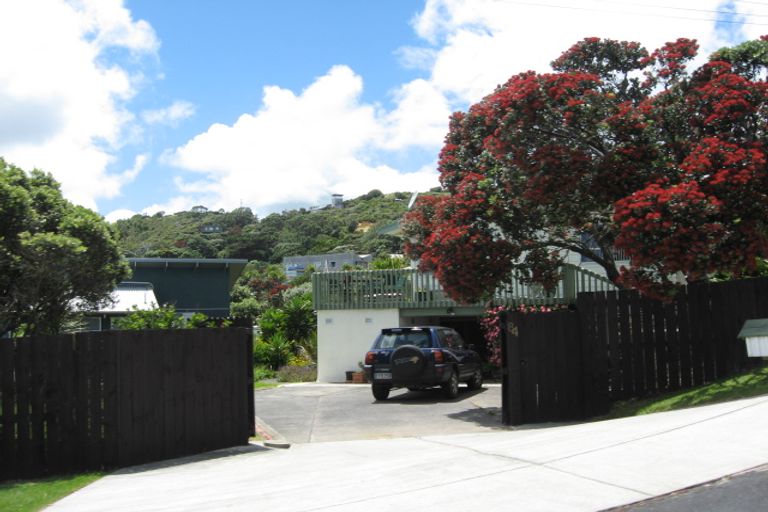 Photo of property in 84 Waitea Road, Muriwai, Waimauku, 0881