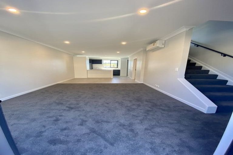 Photo of property in 25a O'meara Street, Swanson, Auckland, 0614