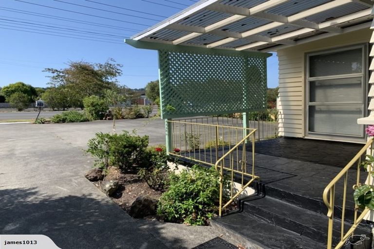 Photo of property in 361 Main Road, Huapai, Kumeu, 0810