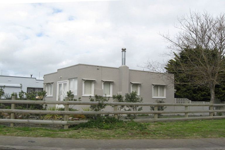 Photo of property in 74 Beach Road, Haumoana, 4102